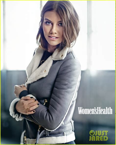 The Walking Deads Lauren Cohan Flaunts Amazing Bikini Body。